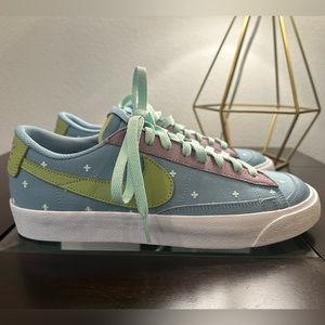 Nike Women’s Blazer Low '77